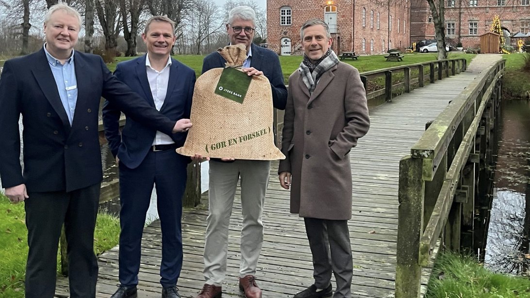 75.000 kroner fra Jyske Banks Almennyttige Fond til Voergaard Slot